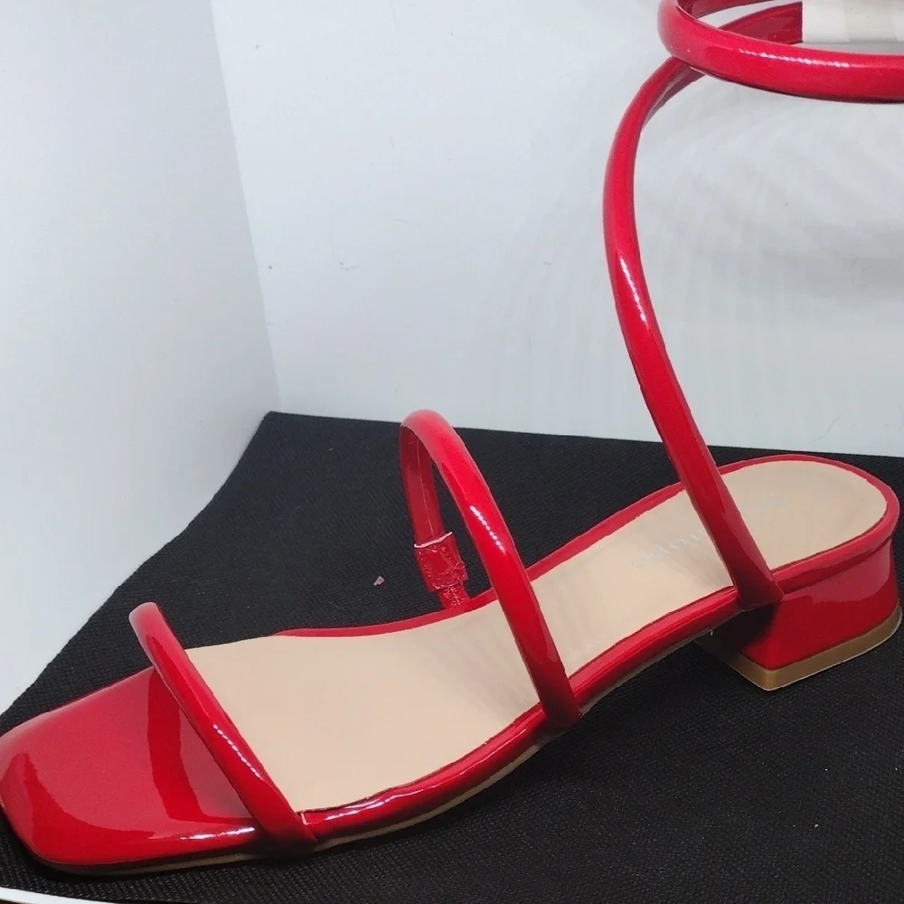 NIB Modatope Red Strappy Block Heels - Size 6